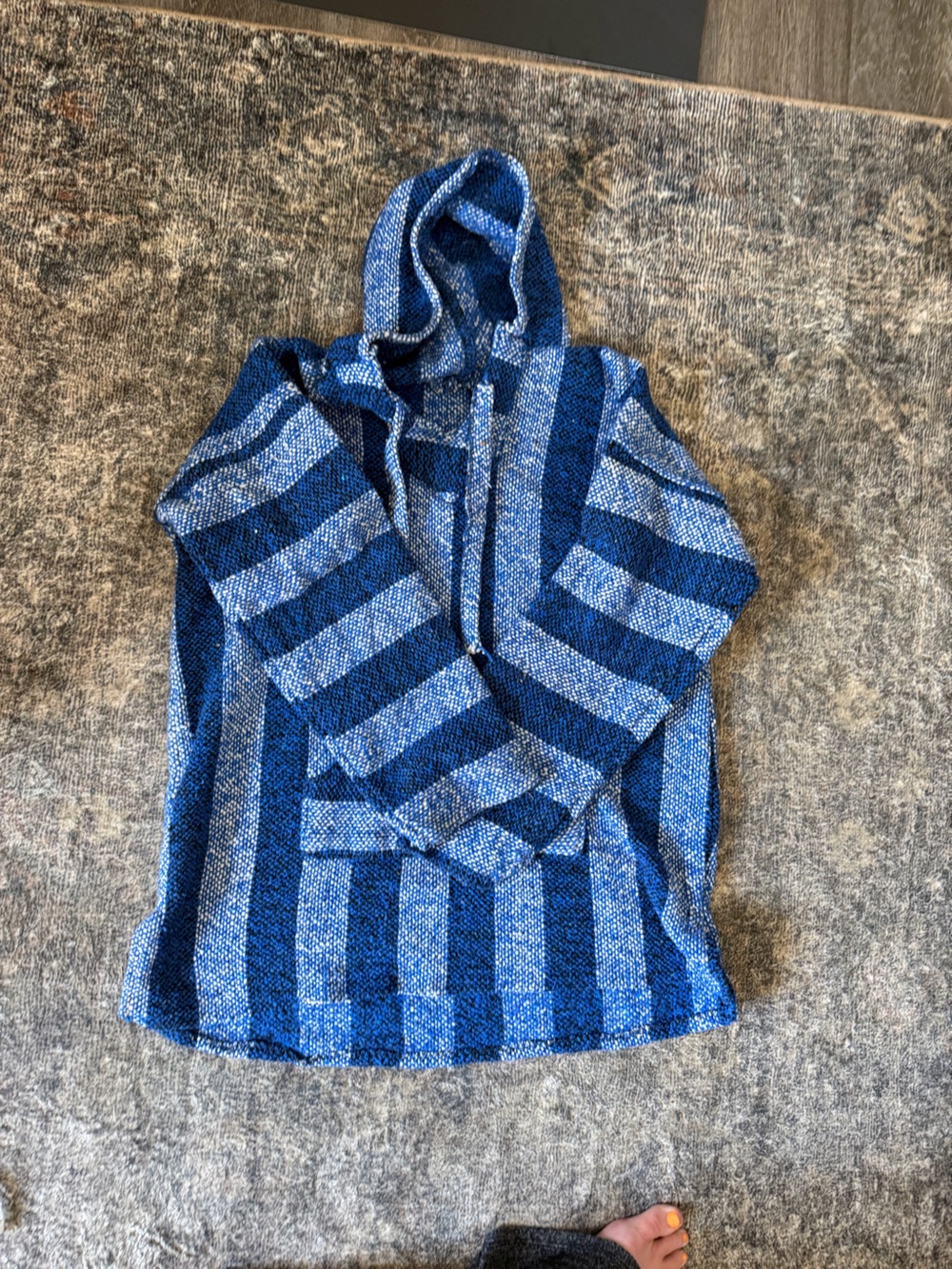 Men's Blue Striped V Hoodie Sweater - Casual Knit Pullover